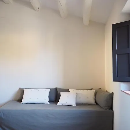 Mas Ferran Adults Only Pals